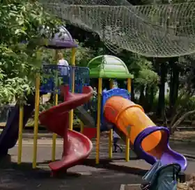 Mali park – Centar Tivat